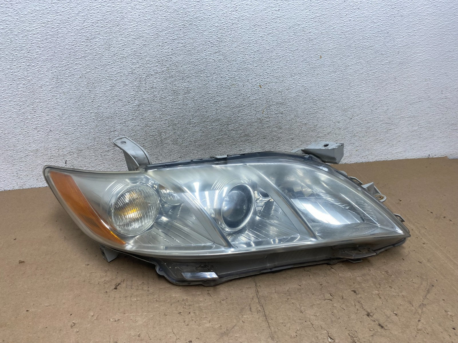 2007 - 2009 Toyota Camry Halogen Right Passenger Headlight AG5544 DW0
