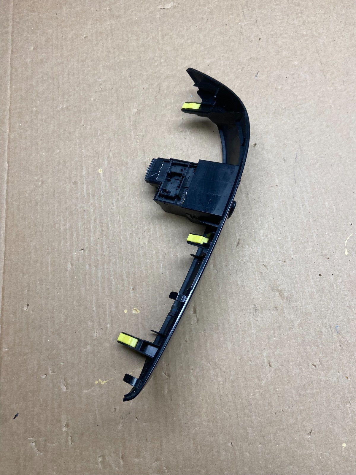 2004 to 2010 Toyota Sienna Switch Key Light Indicator Bezel Trim OEM X6564 DG2