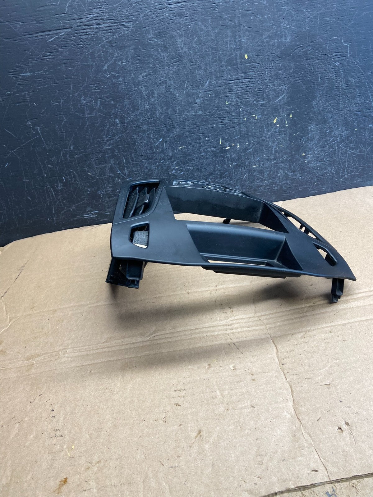 2012 to 2014 Ford Focus METRA 99-5827B / S-DIN D-DIN Car Radio Dash Kit AF18773