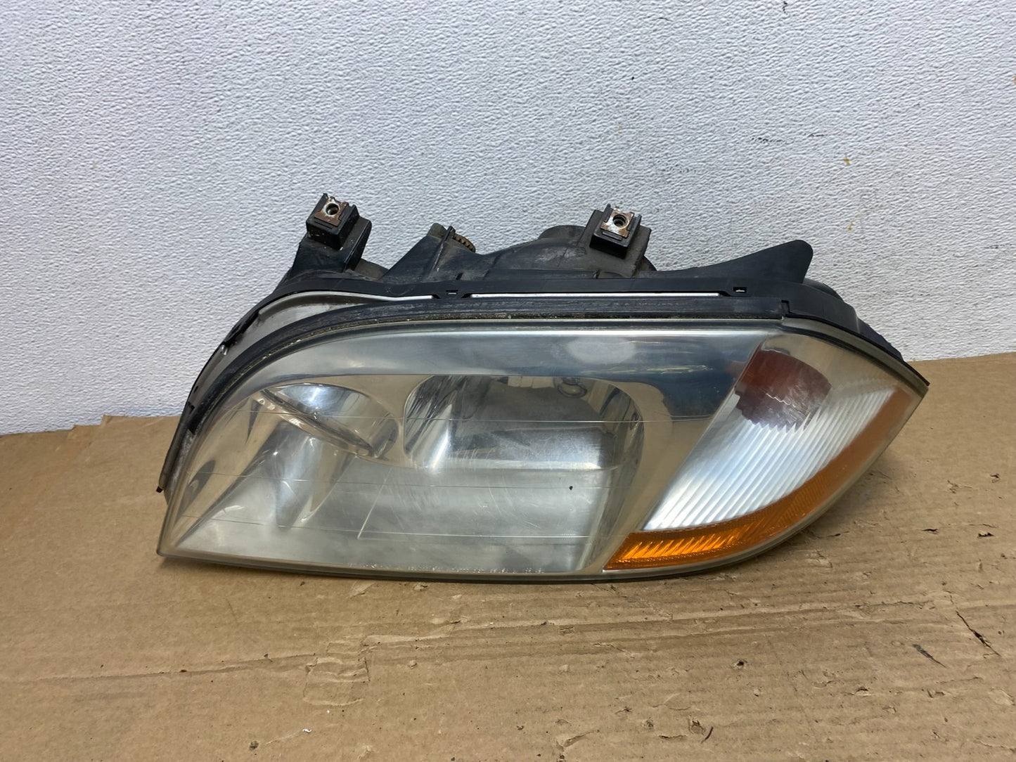 2001 to 2003 Acura MDX Left Driver LH Halogen Headlight AD4055 DW0