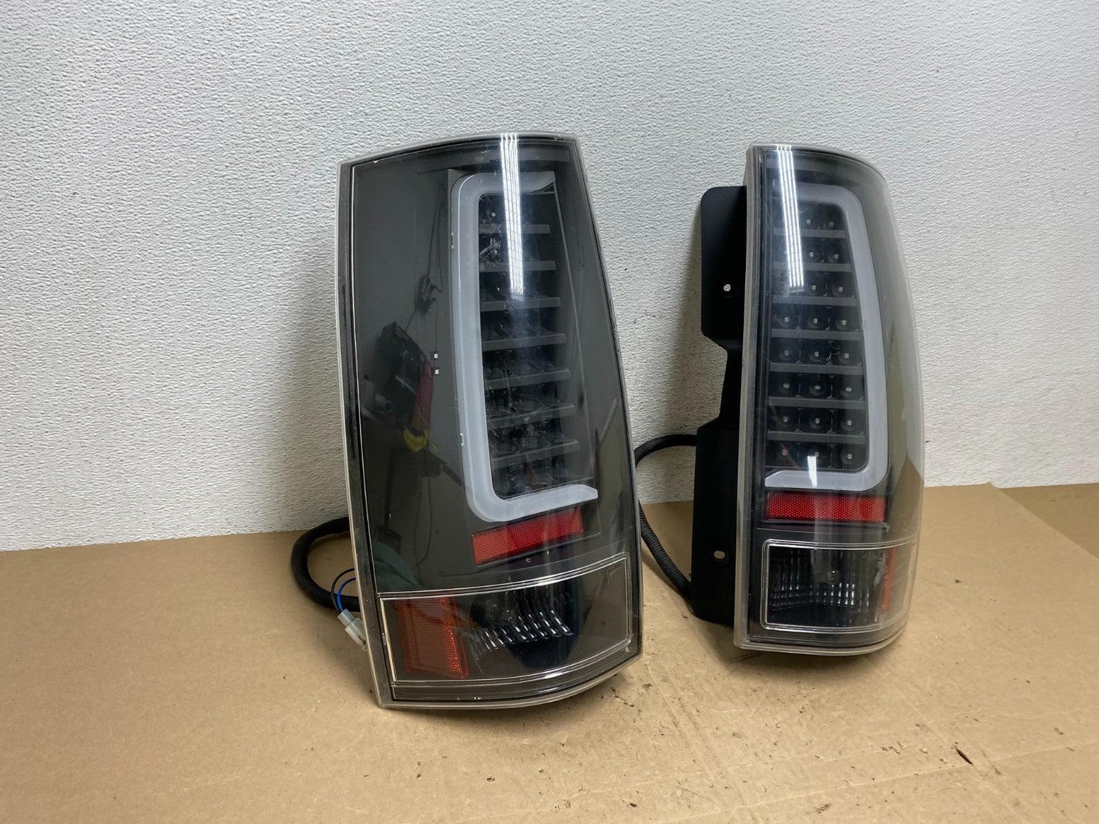 2007 to 2014 Chevrolet Suburban Tahoe GMC Yukon Black LED Tail Lights AE60542