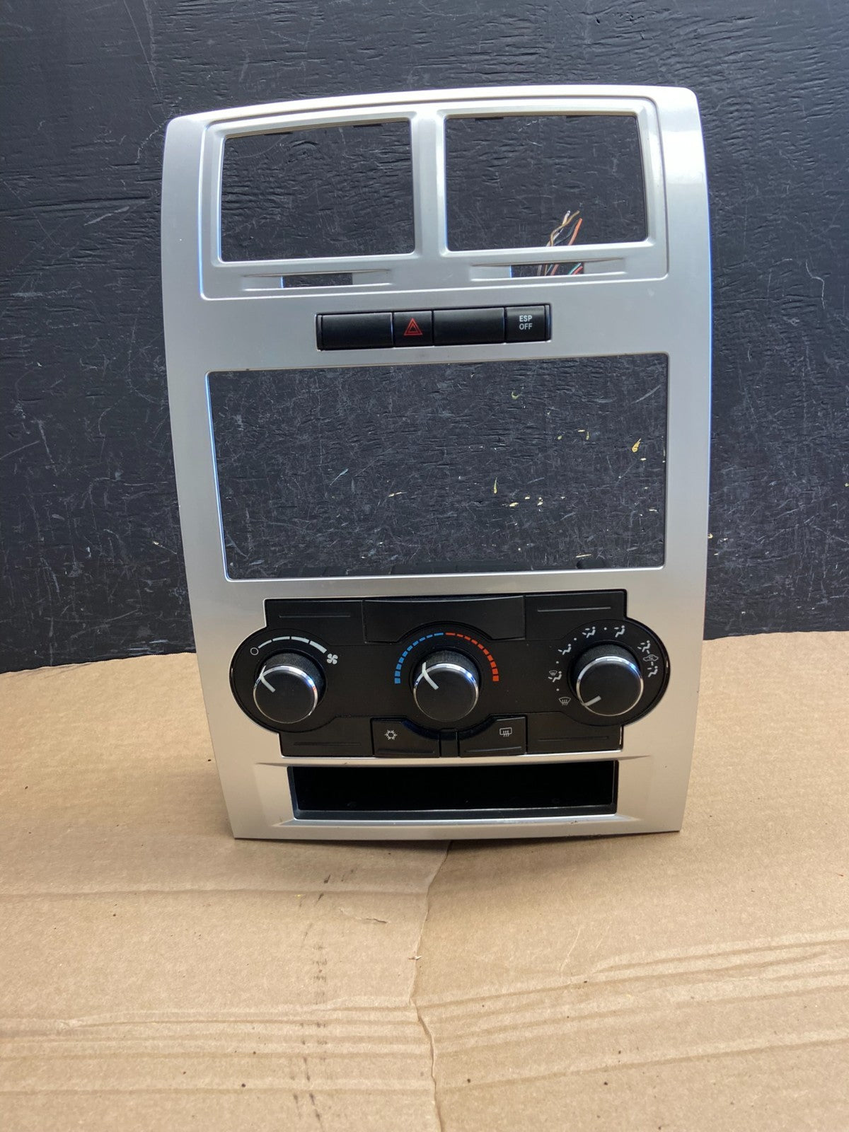 2008 - 2010 Dodge Charger Dash Climate Temperature Control Radio Bezel AF1774 DG0