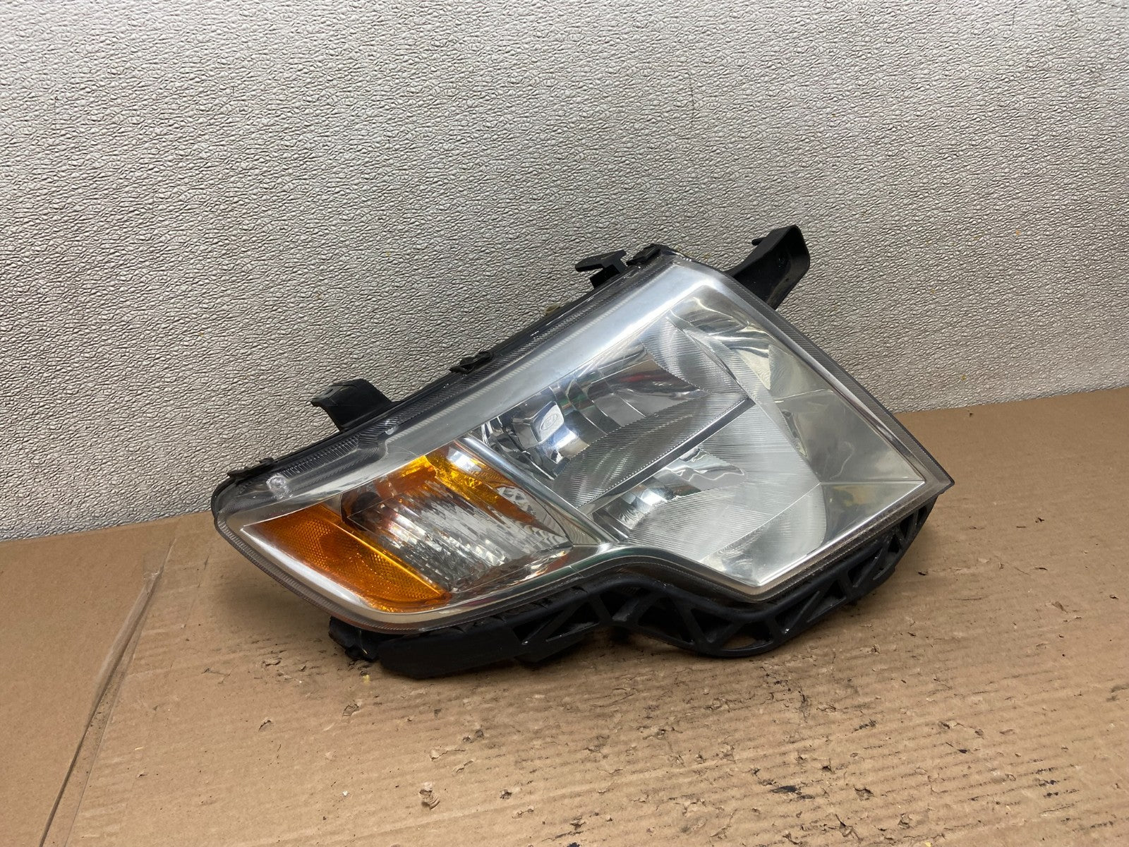 2007 to 2010 Ford Edge Right Passenger RH Halogen Headlight AA9517 DW0