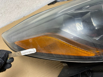 2016 - 2018 Nissan Altima Right Passenger RH Halogen Headlight AG8952 DW4