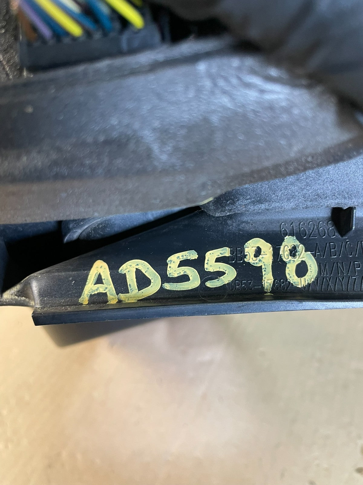2011 to 2015 Ford Explorer Right Passenger View Door Mirror AD5598 DW9