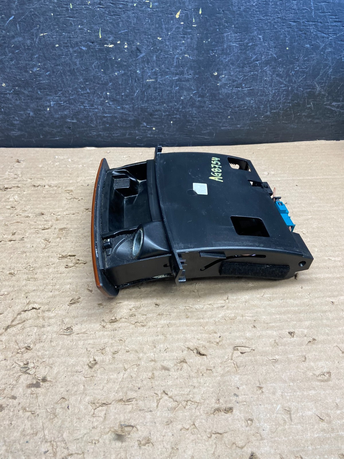2000-2006 Mercedes S430 S500 Center Console Ash Tray Compartment AG8754 DG2