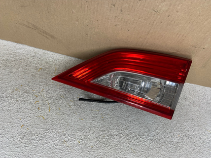 2011 - 2017 Nissan Quest Right Passenger Rh Side Inner Tail Light AH6768 LK2