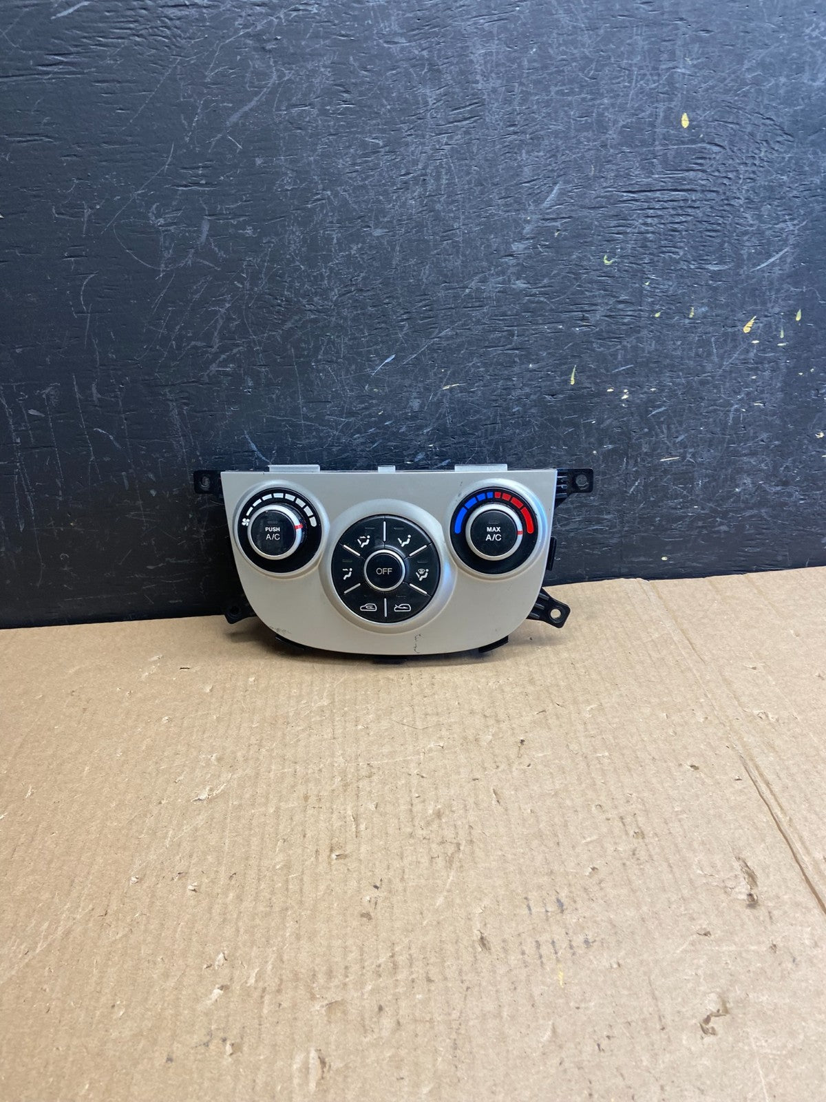 2010 2011 2012 Hyundai Santa Fe Automatic Climate AC Heater Control OE ae3817 DG0