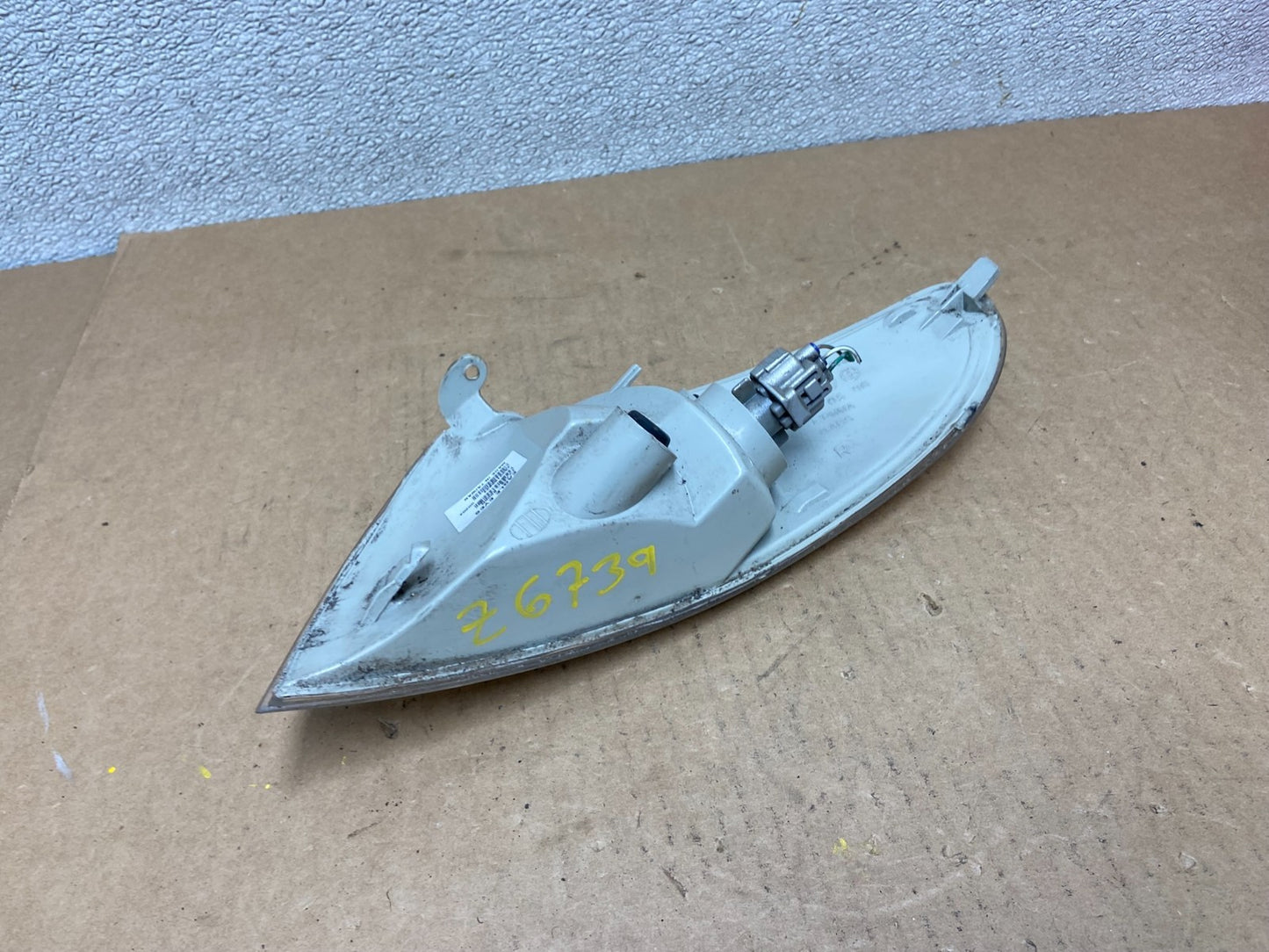 1999-2001 Toyota Solara Right Passenger RH Front Turn Park Signal Z6739 DW4