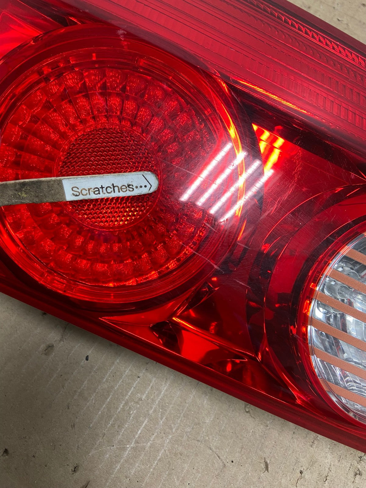 2006 - 2010 Toyota Sienna Left Driver Lh Side Inner Tail Light AG6559 LK3