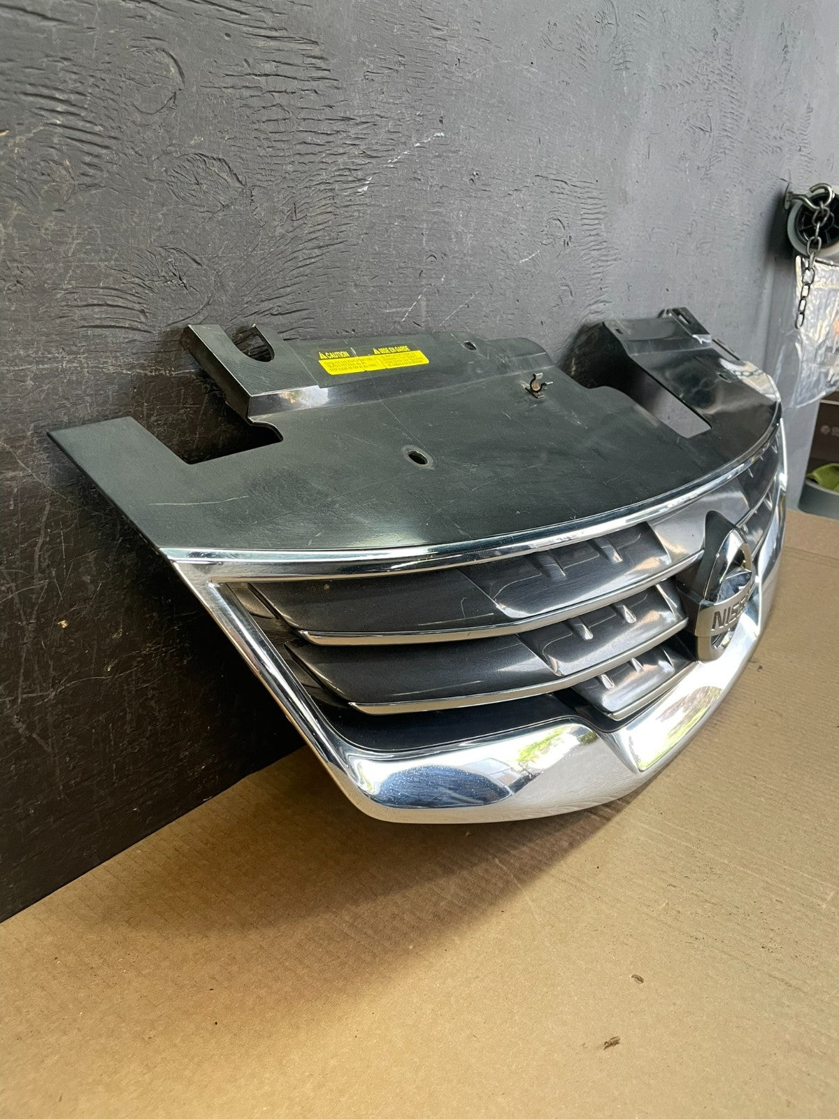 Sedan 2010 2011 2012 Nissan Altima Front Upper Grill Grille AF3701 DG2