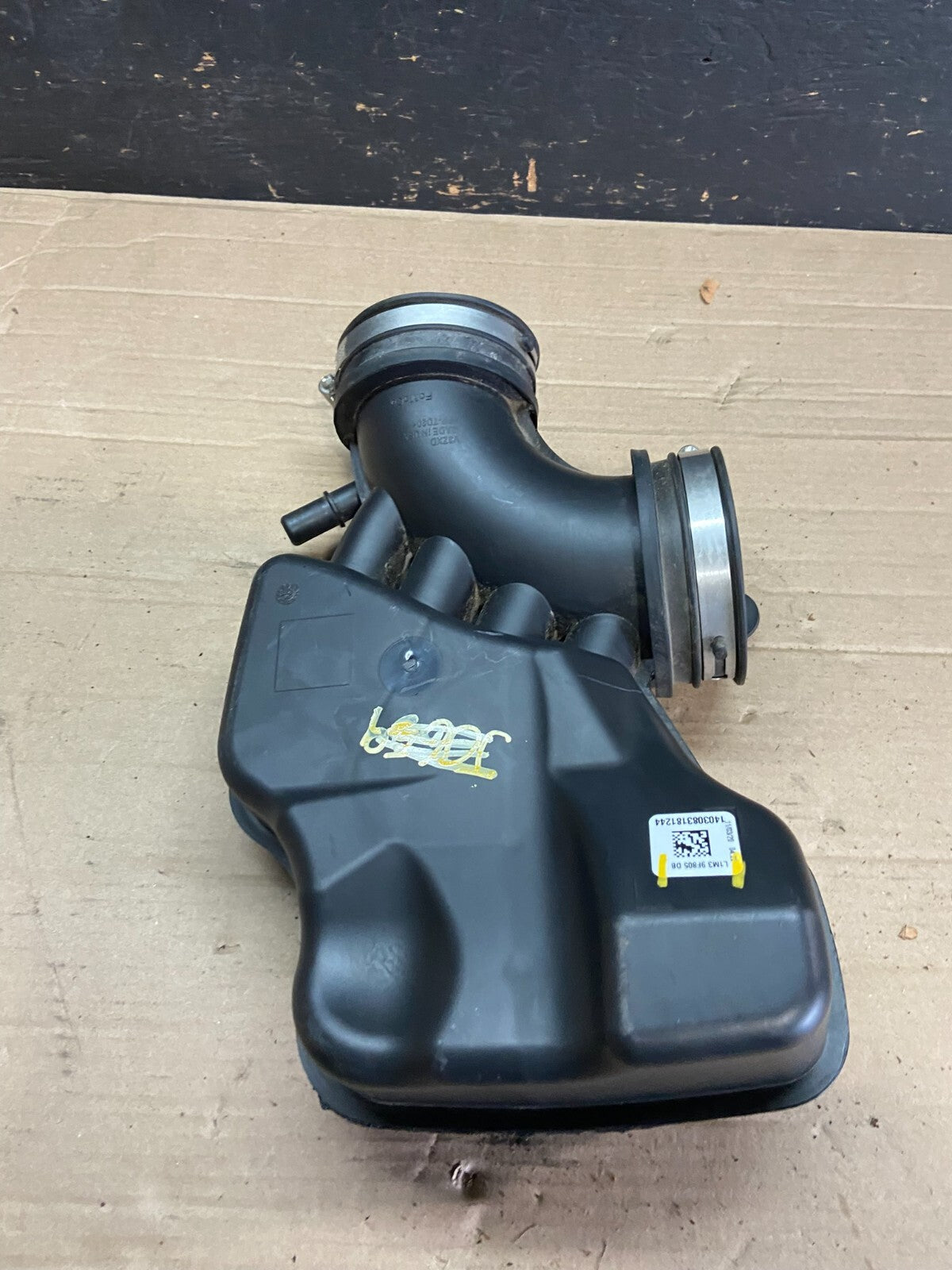 2020 to 2022 Ford Explorer OEM Air Right Intake Cleaner Inlet OEM O0586 DG5