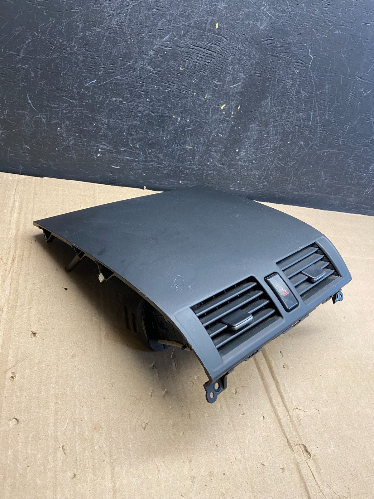2007 to 2009 Mazda 3 Center Dash Hazard Air Vent Cover Switch AD7113 DG3