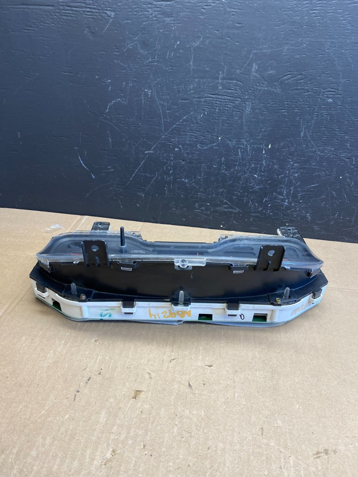 2004 2005 Ford Explorer Speedometer Cluster Gauge Oem AB9214 DG4