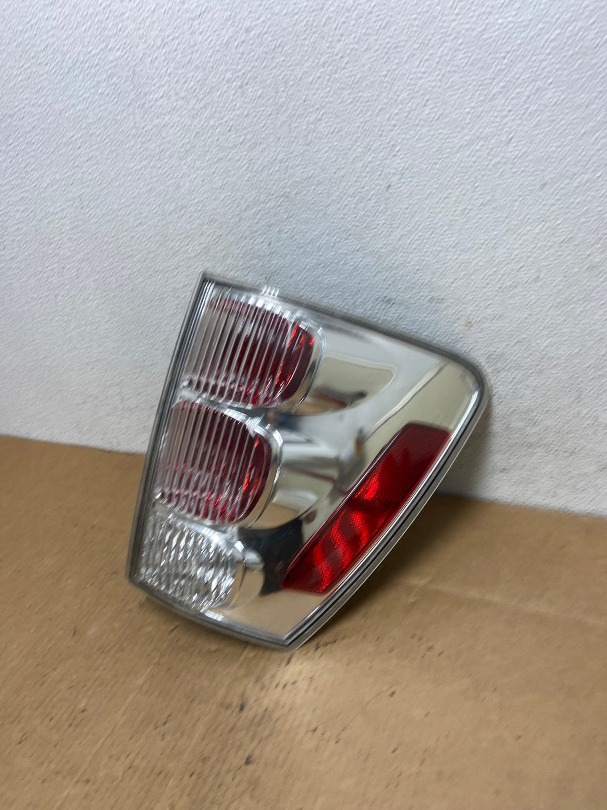 2005 to 2008 Chevrolet Equinox Right Passenger Rh Side Tail Light AD4688 LK1