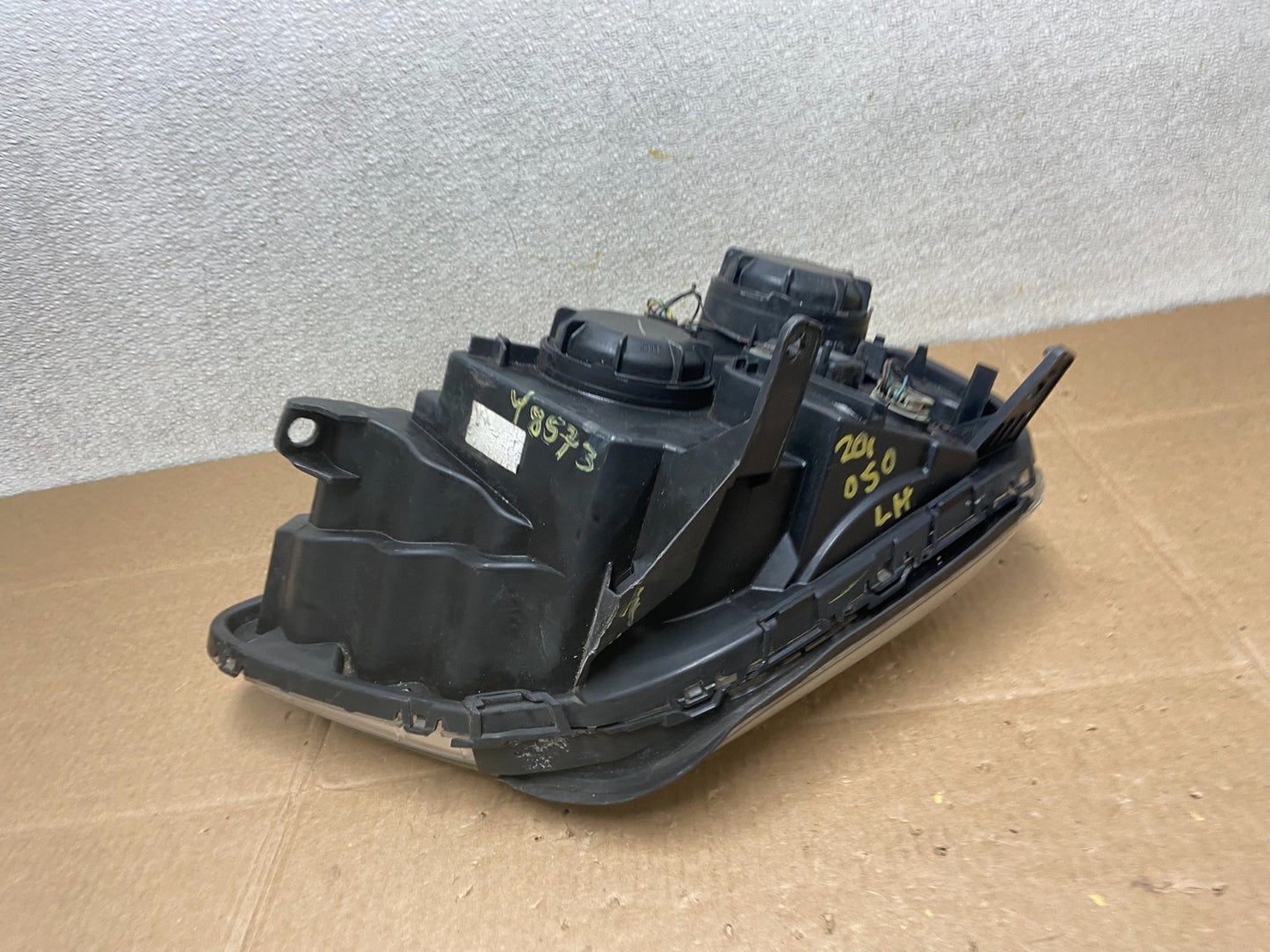 2010 to 2015 GMC Terrain Halogen Left Driver Lh Side Headlight Y8573 DG10