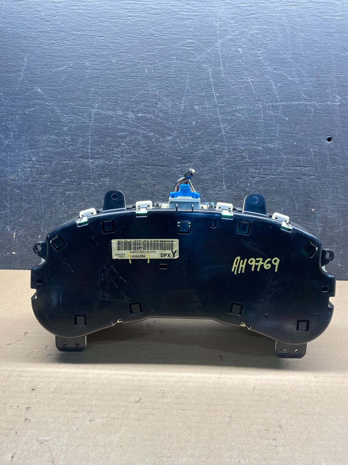 2003 to 2006 Chevrolet Trailblazer Envoy Cluster Gauge Speedometer AH9769 DW3