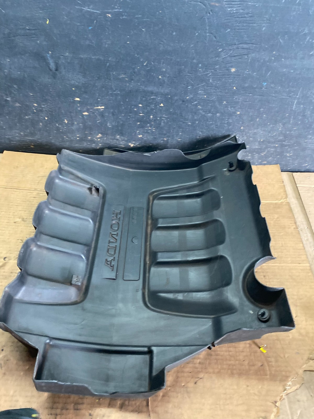2005 to 2007 Honda Odyssey Black Engine Cover OEM Q8513 DG6