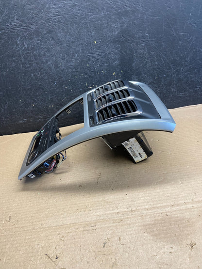 2007 - 2012 GMC Acadia A/C Heater Climate Control Radio Panel Bezel OE ah3596 DG2