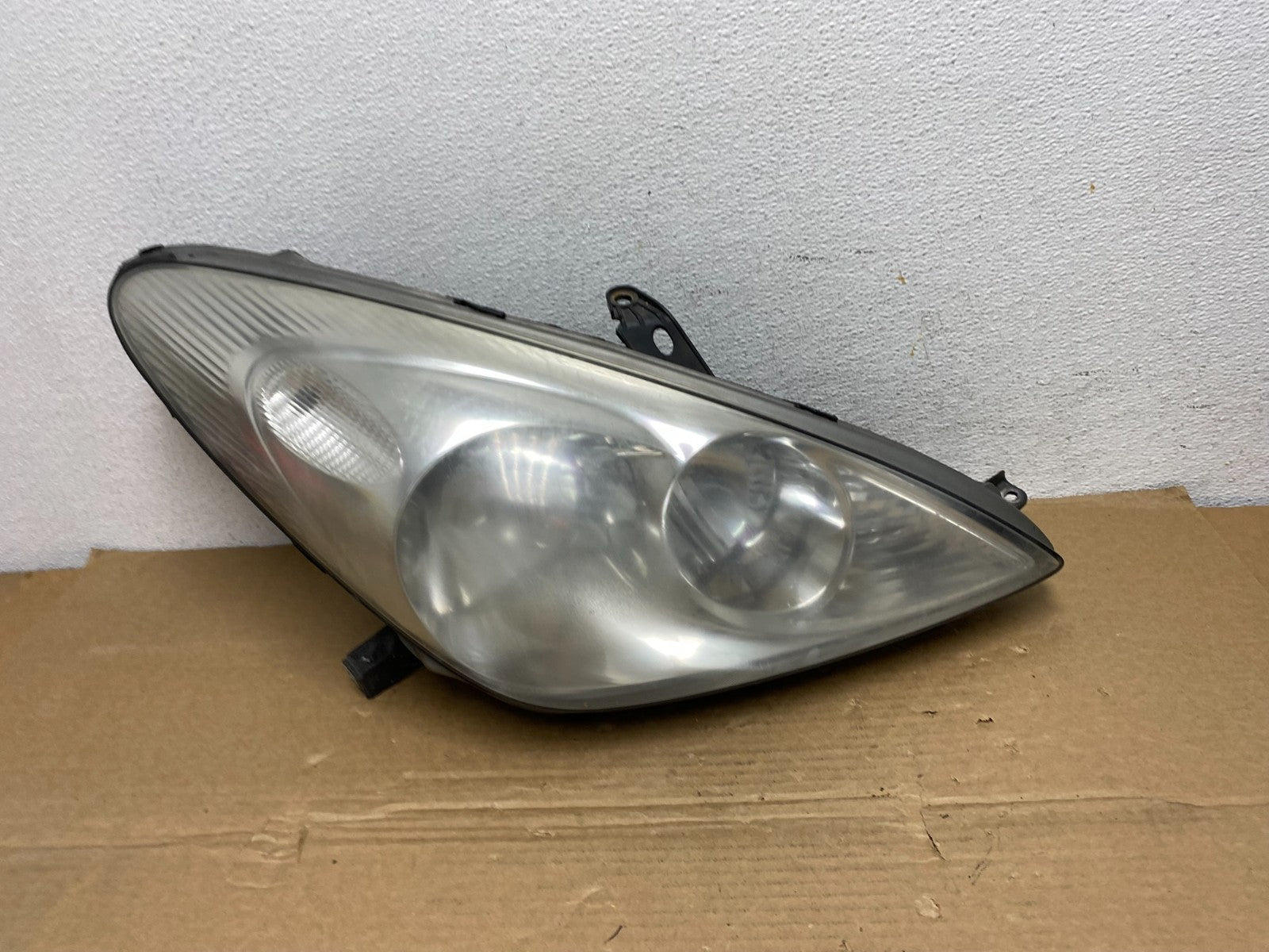 2002 - 2004 Lexus Es300 Es330 Right Passenger Headlight Hid Xenon AD3851 DW0