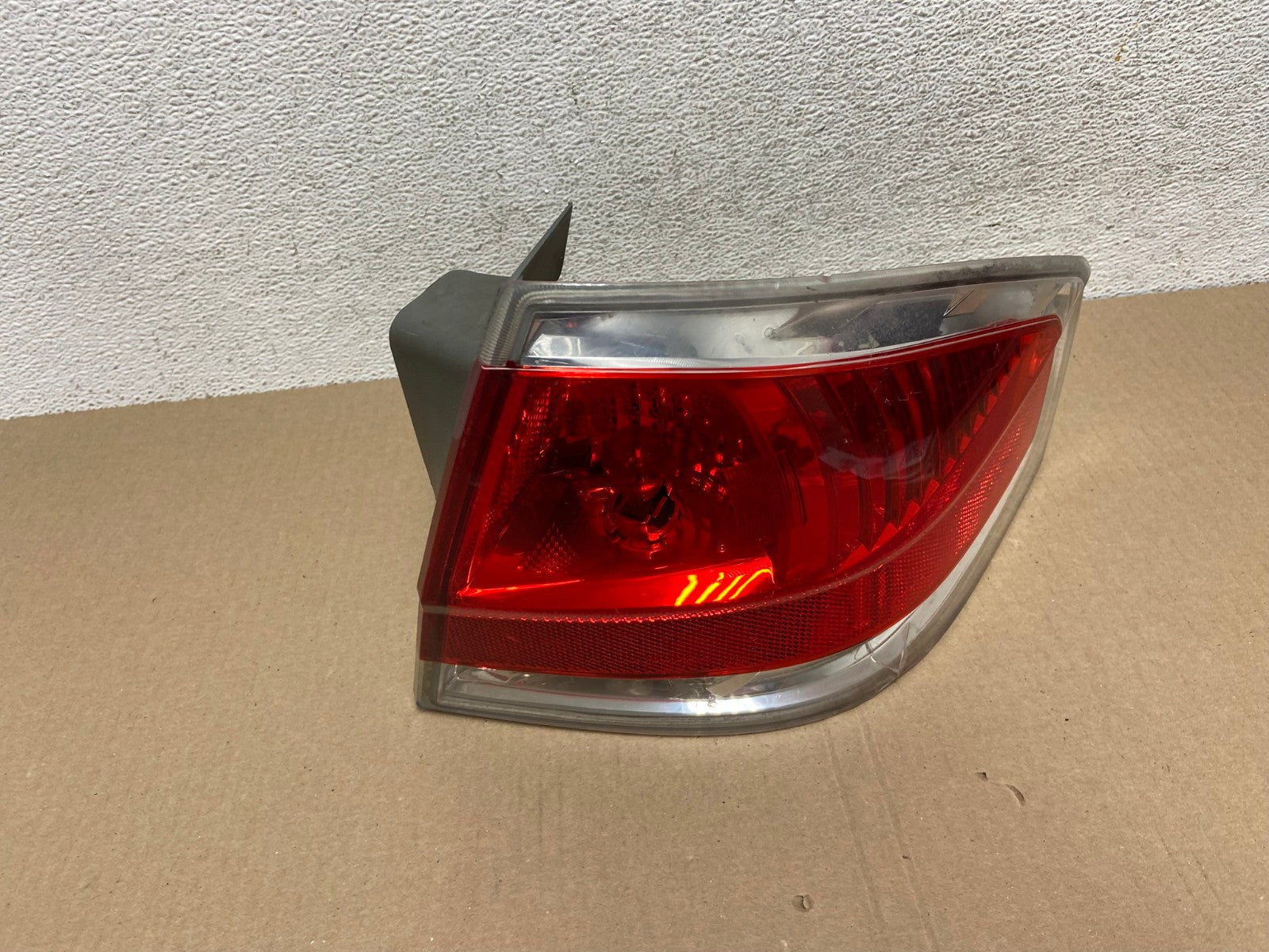 2008 2009 2010 2011 Ford Focus Sedan Right Passenger Tail Light AE9417 LK0