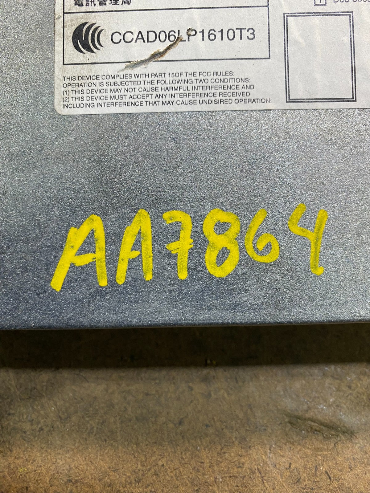 2004 2005 Audi Volkswagen Control Module Computer Telematics OEM AA7864 DG3