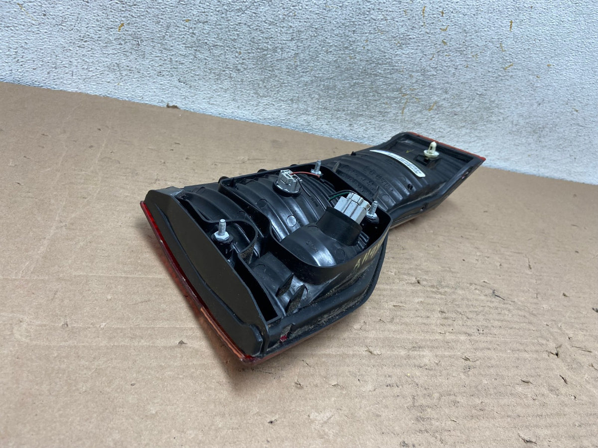 1998 to 2000 Honda Accord Left Driver LH Side Inner Tail Light AH9547 LK4
