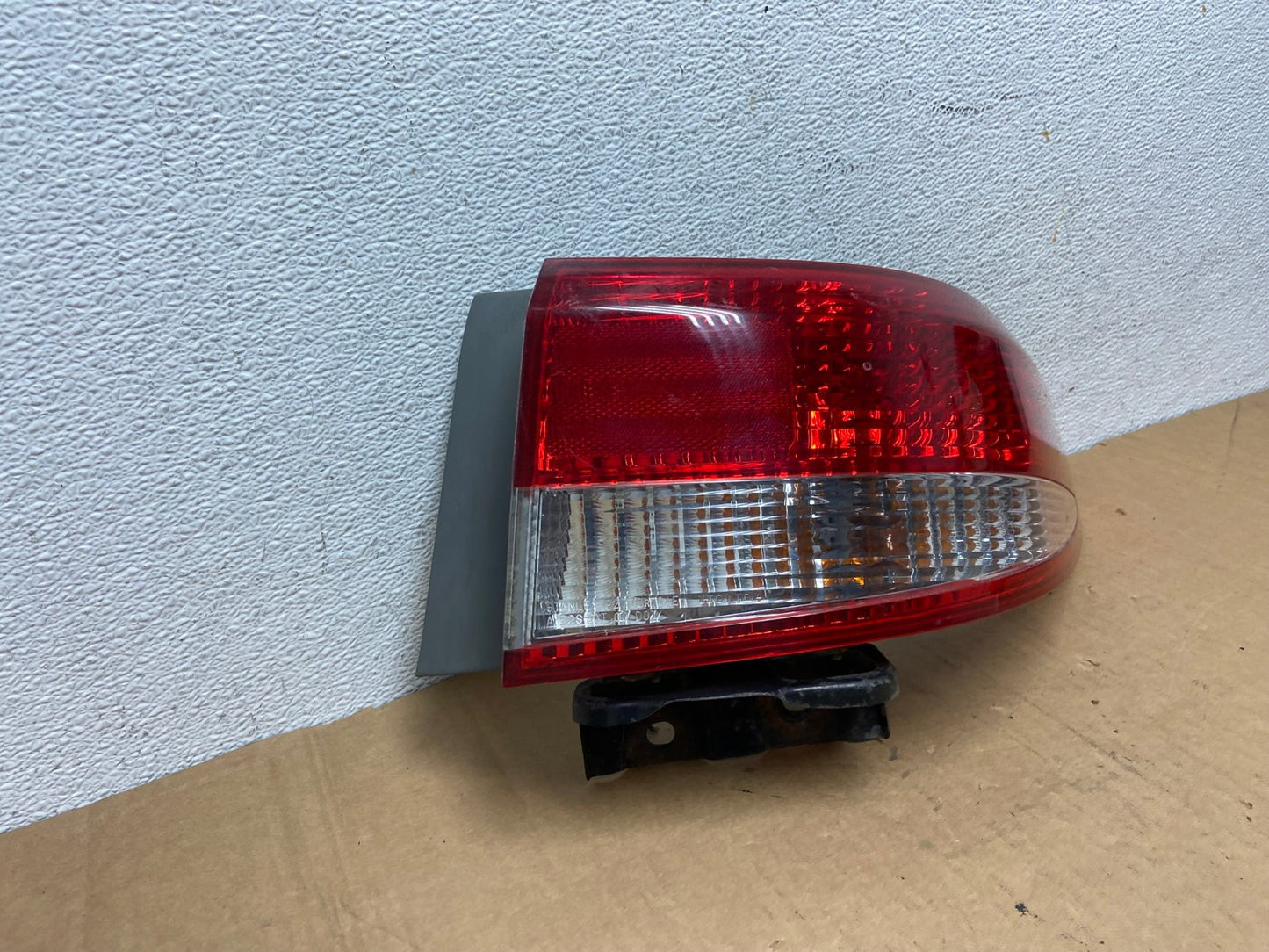 2003 to 2004 Honda Accord Sedan Right Passenger Rh Side Tail light AD2719 LK2
