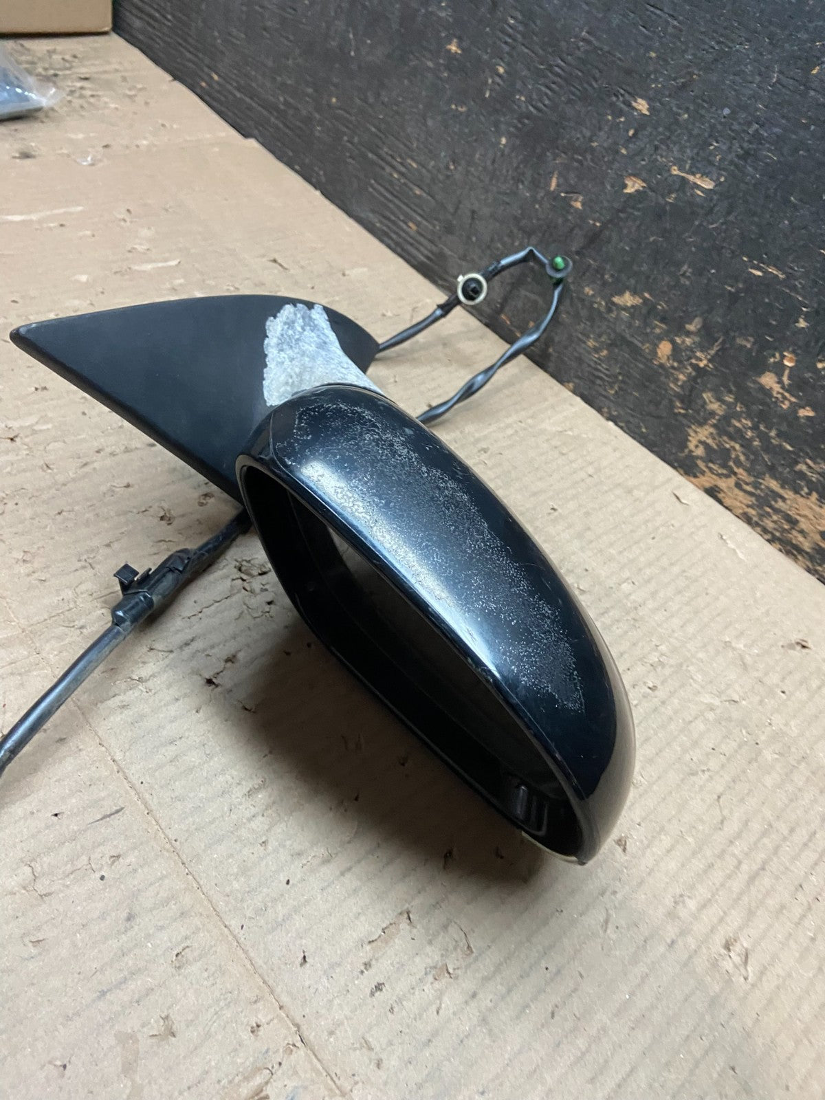 2011 to 2014 Nissan Juke Right Passenger Side Door Mirror X7962 DG12