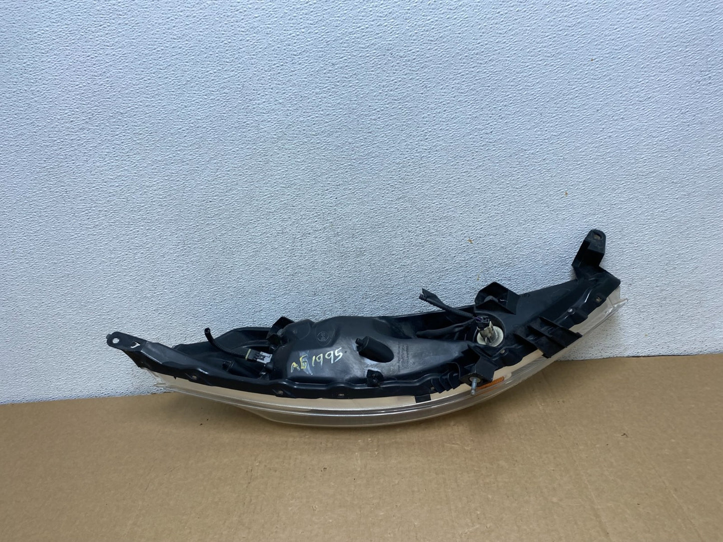 2011-2014 Nissan Juke Turn Signal Headlight Left Driver LH Halogen AG1995 DW6