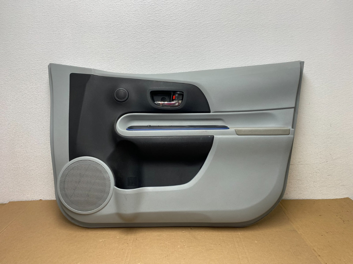 2012 - 2014 Toyota Prius C Front Right Passeger Door Trim Cover Panel AD78630