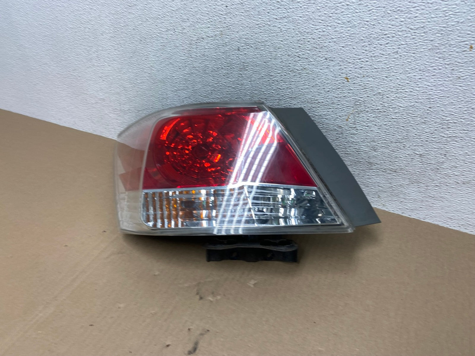2008 to 2012 Honda Accord Sedan Tail light Left Driver LH Side AE6925 LK1