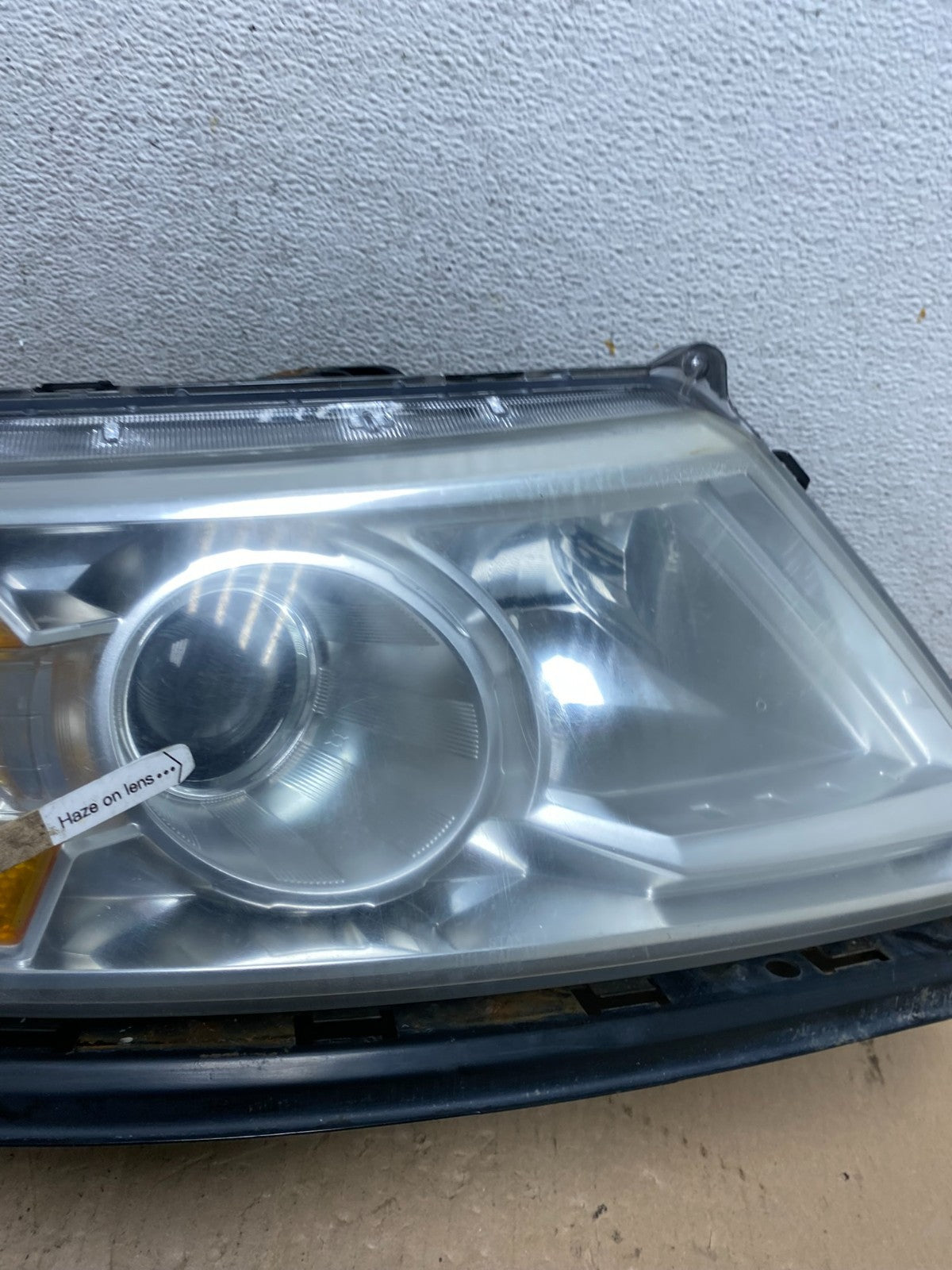 2011 to 2013 Honda Odyssey Front Right Passenger Headlight Halogen AF3218 DW4