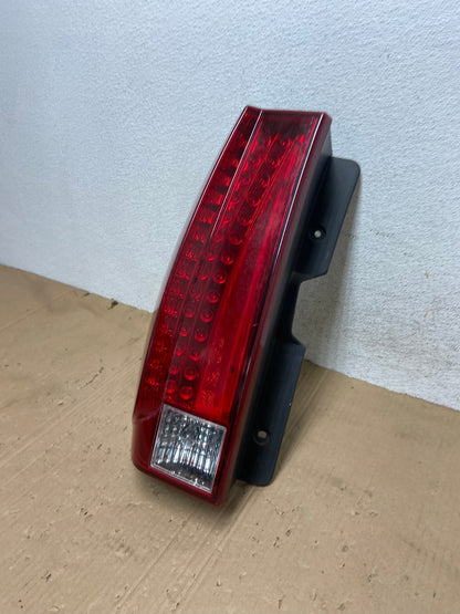 2007 to 2014 Cadillac Escalade Left Driver LH Side Tail Light AE9260 LK1