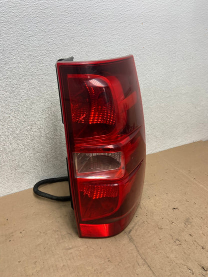 2008-2014 Chevrolet Tahoe Suburban Right Passenger Rh Tail Light AG5573 LK2