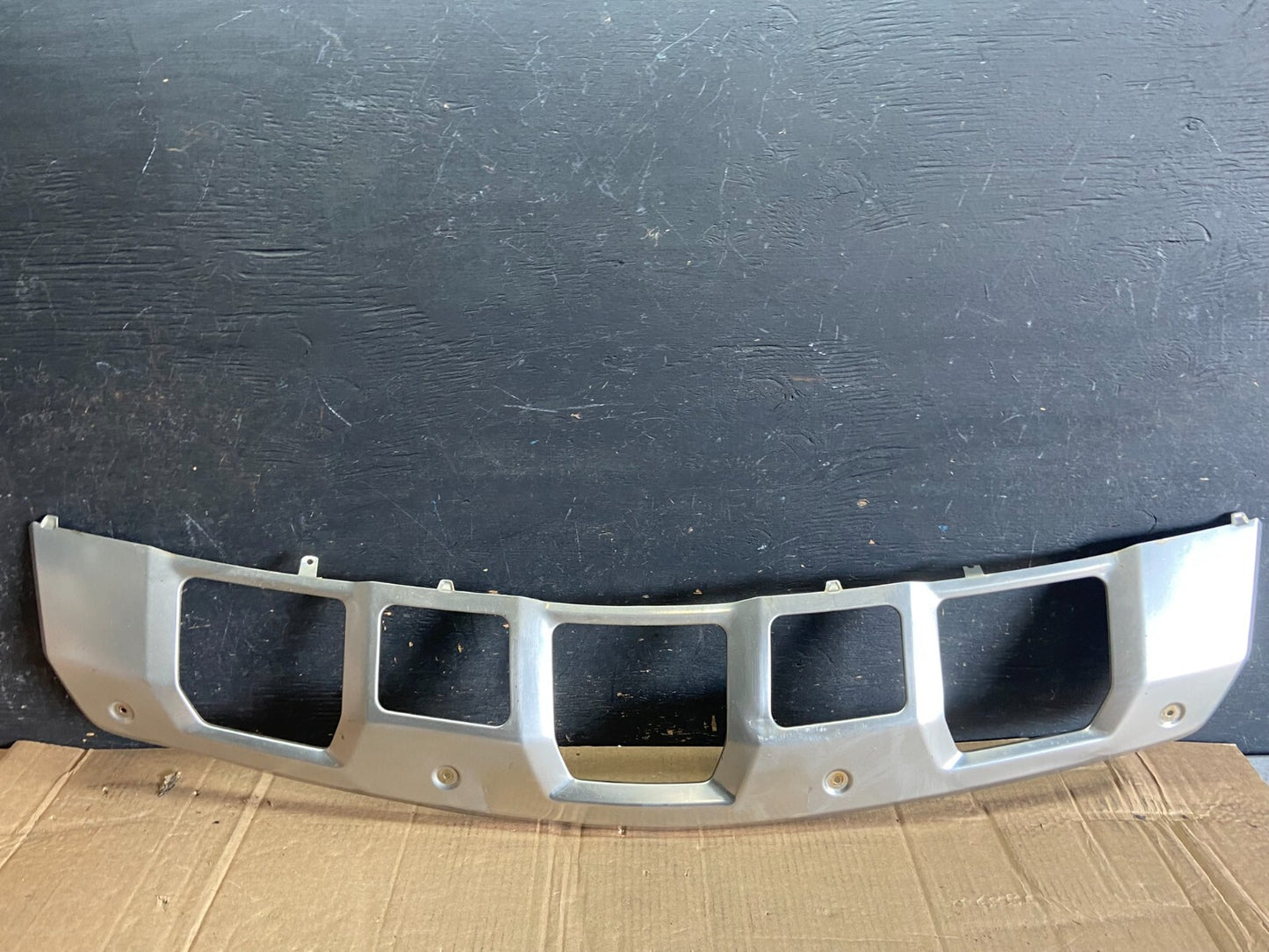 2009 to 2011 Mercedes-Benz ML550 Front Bumper Cover Metal Skid O11660