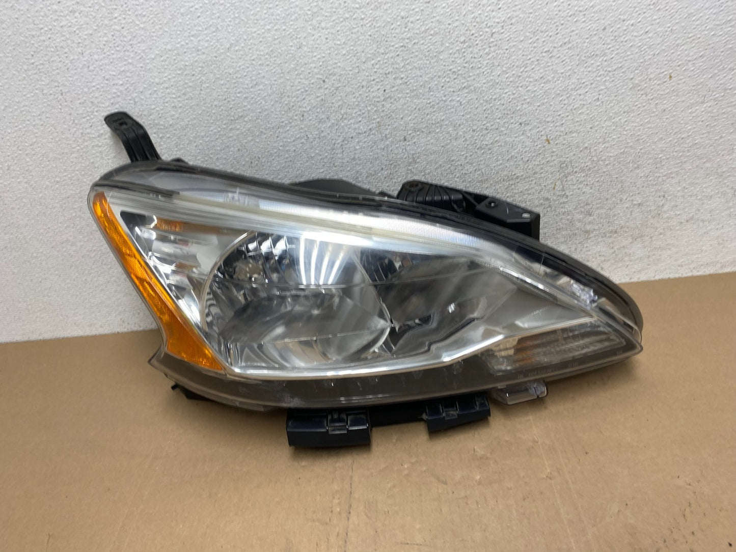 2013 - 2015 Nissan Sentra W/LED Halogen Right Passenger Headlight AE6665 DW0