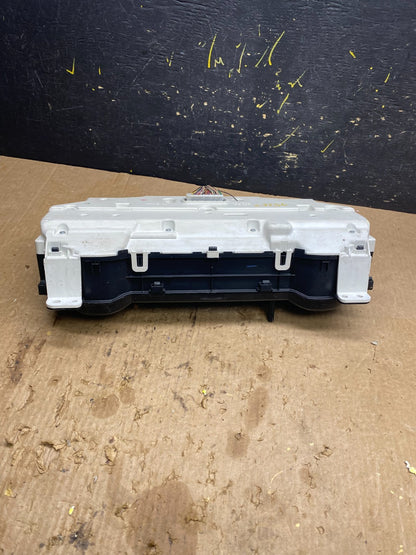 2006 Toyota Sienna Speedometer Cluster Gauge OEM Z7256 DG4