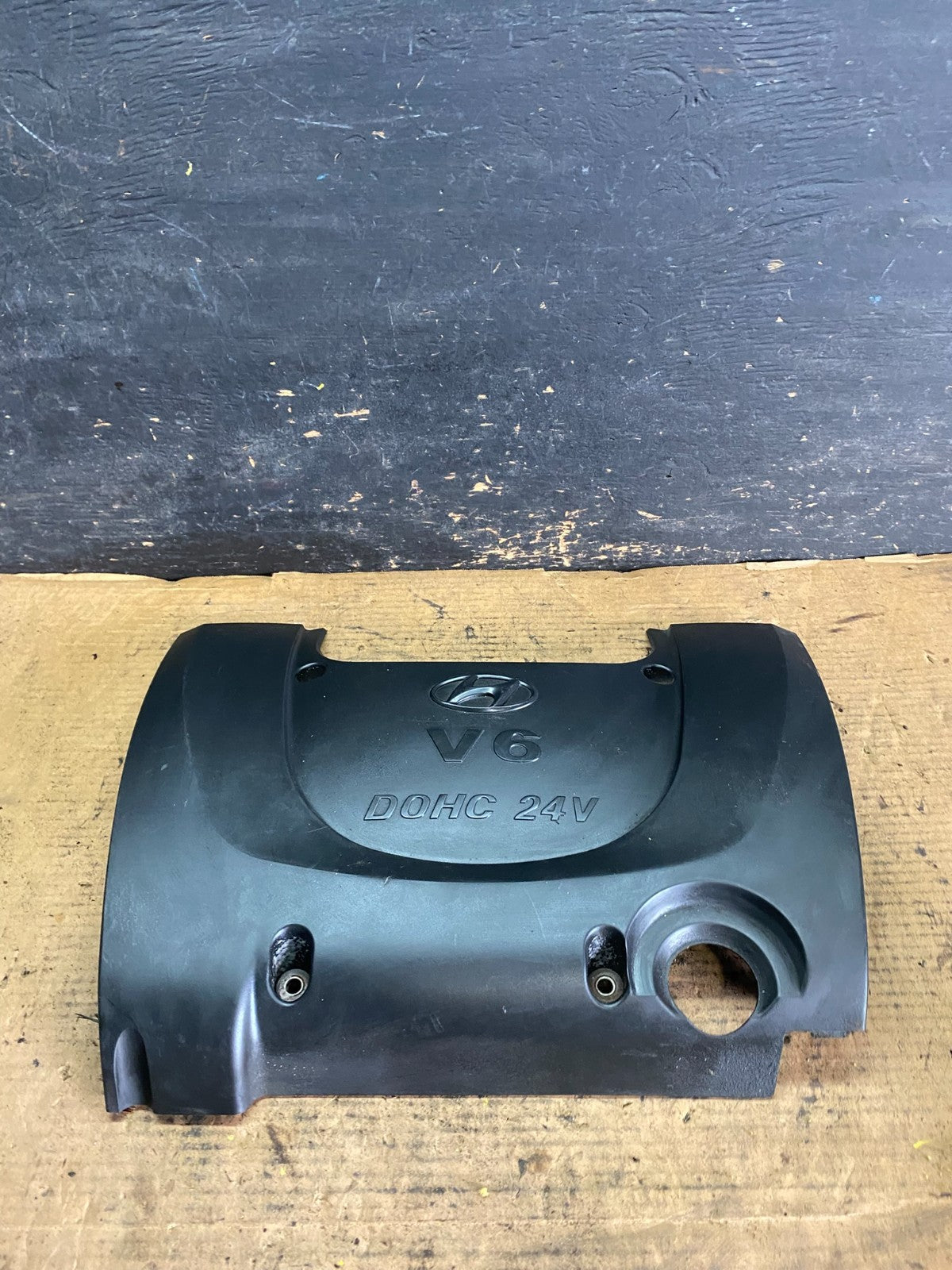 2002 to 2005 Hyundai Sonata 2.4L Engine Trim Cover Oem s1192 DG0