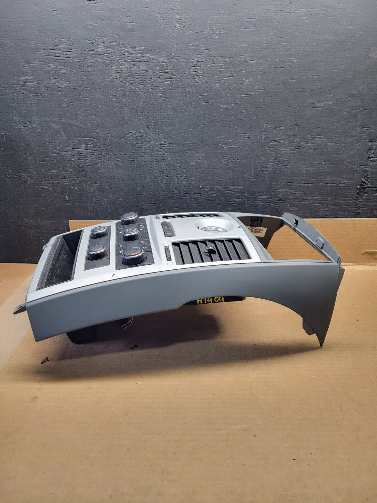 2008-2010 Dodge Grand Caravan Radio Bezel Climate Control Heat AC Heater H14095