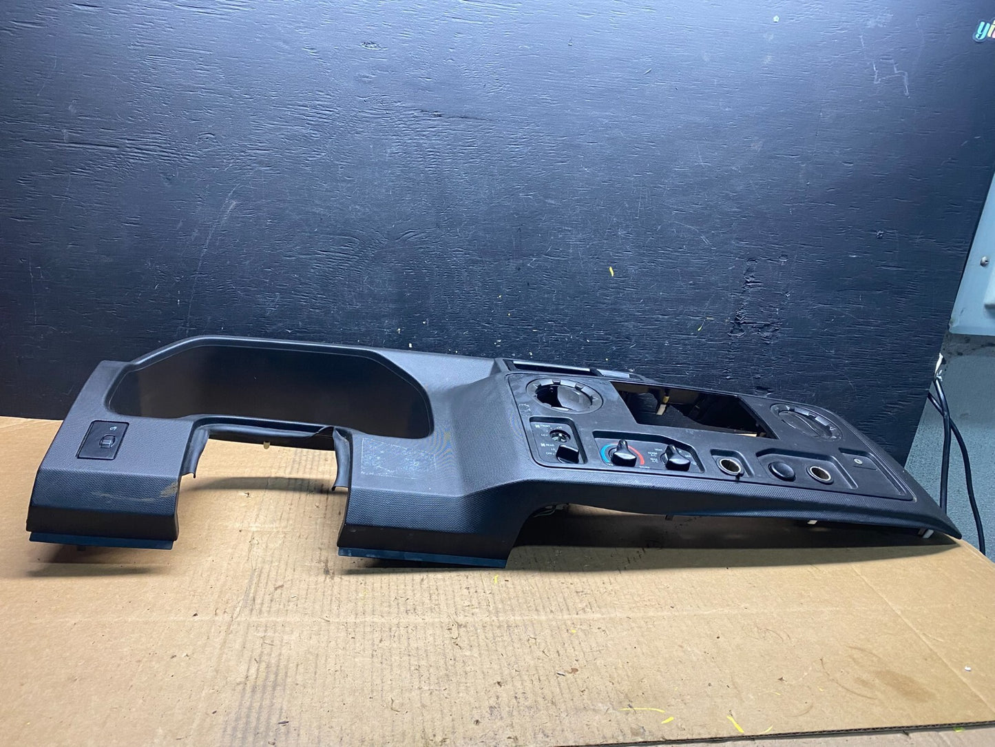 2009 - 2014 Ford E150 E250 Gauge Speedometer Cluster Radio Bezel Trim N5183 DG1