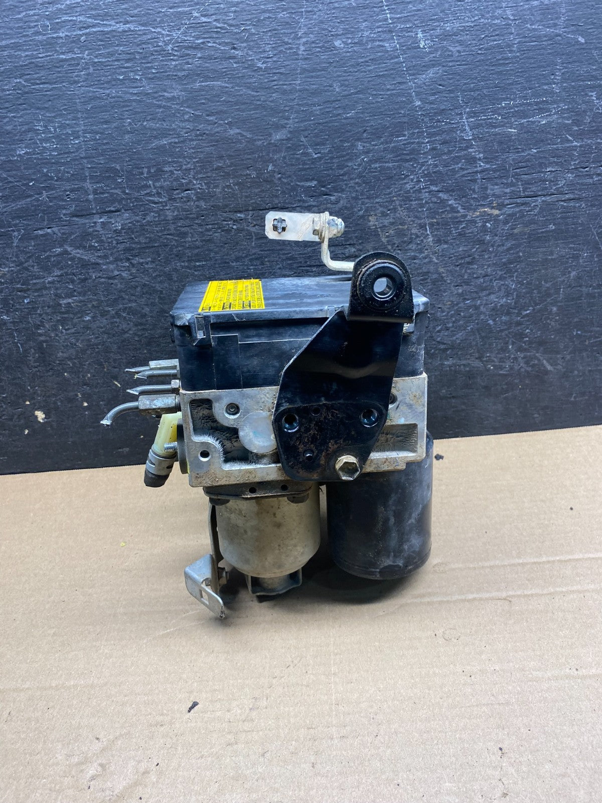 2004 - 2009 Toyota Prius ABS Brake Pump Anti Lock Module AI7488 DG2