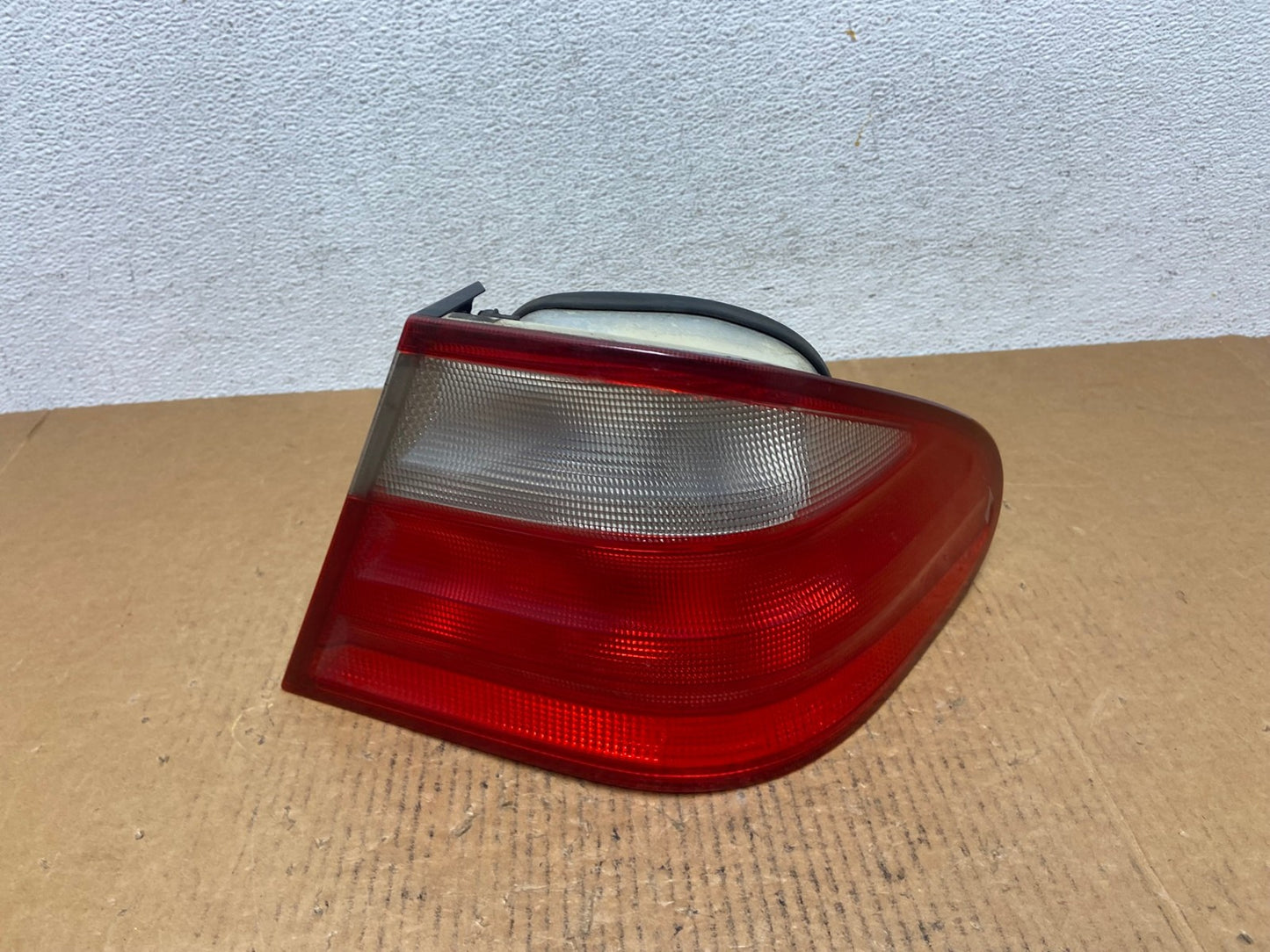 1998 to 2003 Mercedes Benz W208 CLK Right Passenger RH Side Tail Light AE0351 LK0