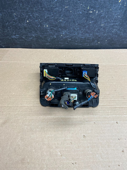 2011-2013 Kia Sorento Center Seat Heater Switches Aux USB Power Outlet AG5088 DG3