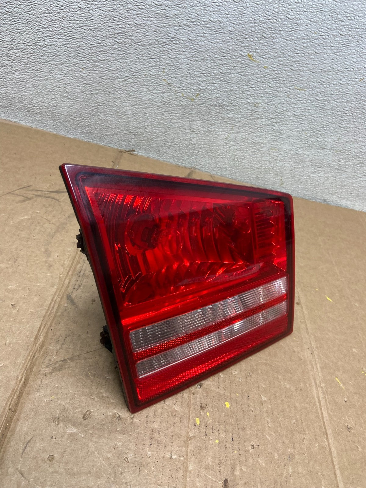 2009 2010 2011 Dodge Journey Left Driver Inner Trunk Lid Tail Light Oem AA13422