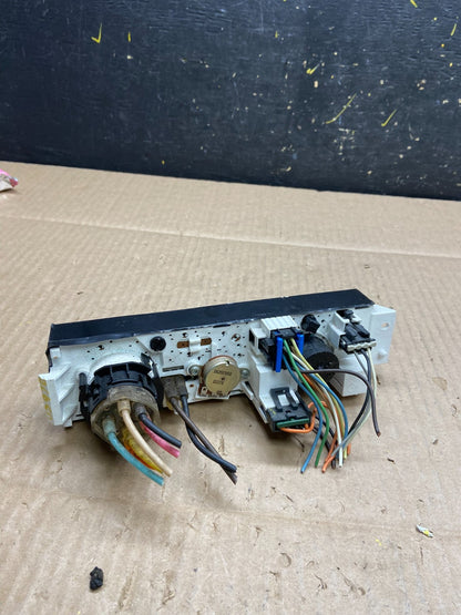 2001 - 2007 GMC Chevrolet Express 1500 Climate Control A/C u5970 PS4