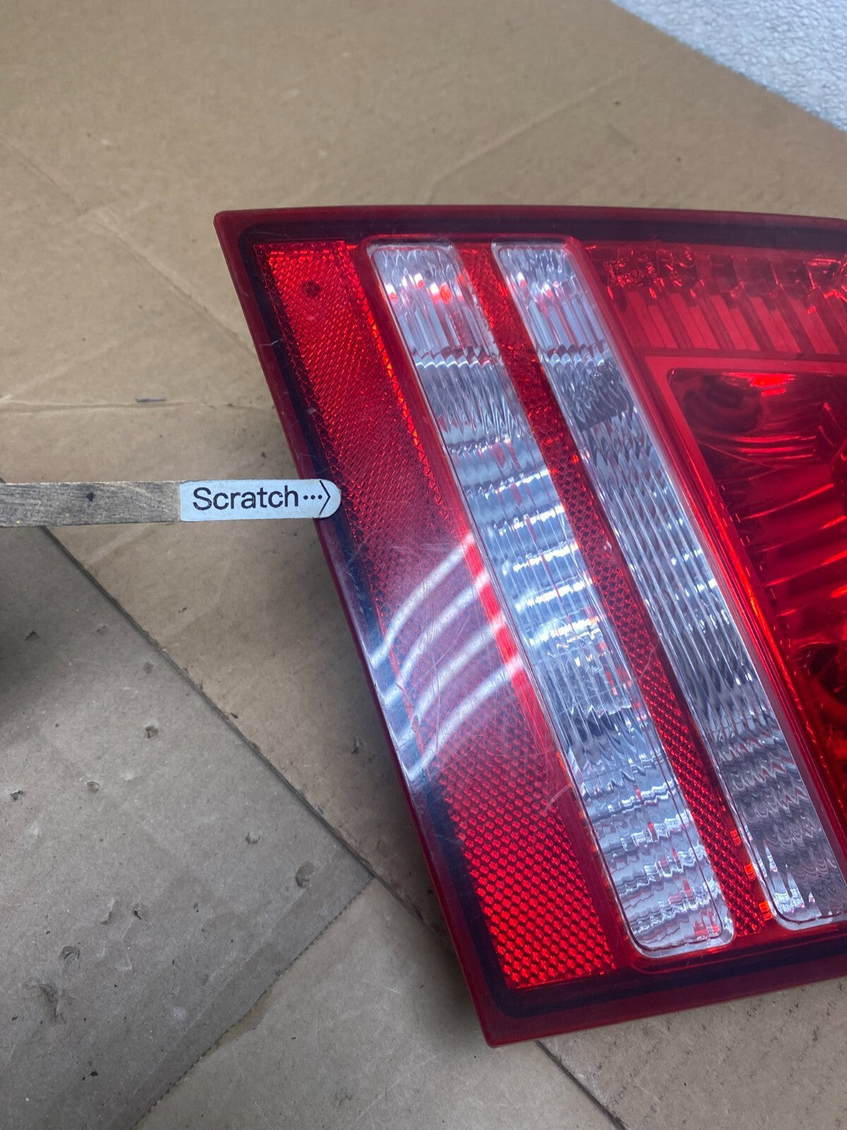 NO LED 2009-2011 Dodge Journey Right Passenger side Tail Light Inner M08033