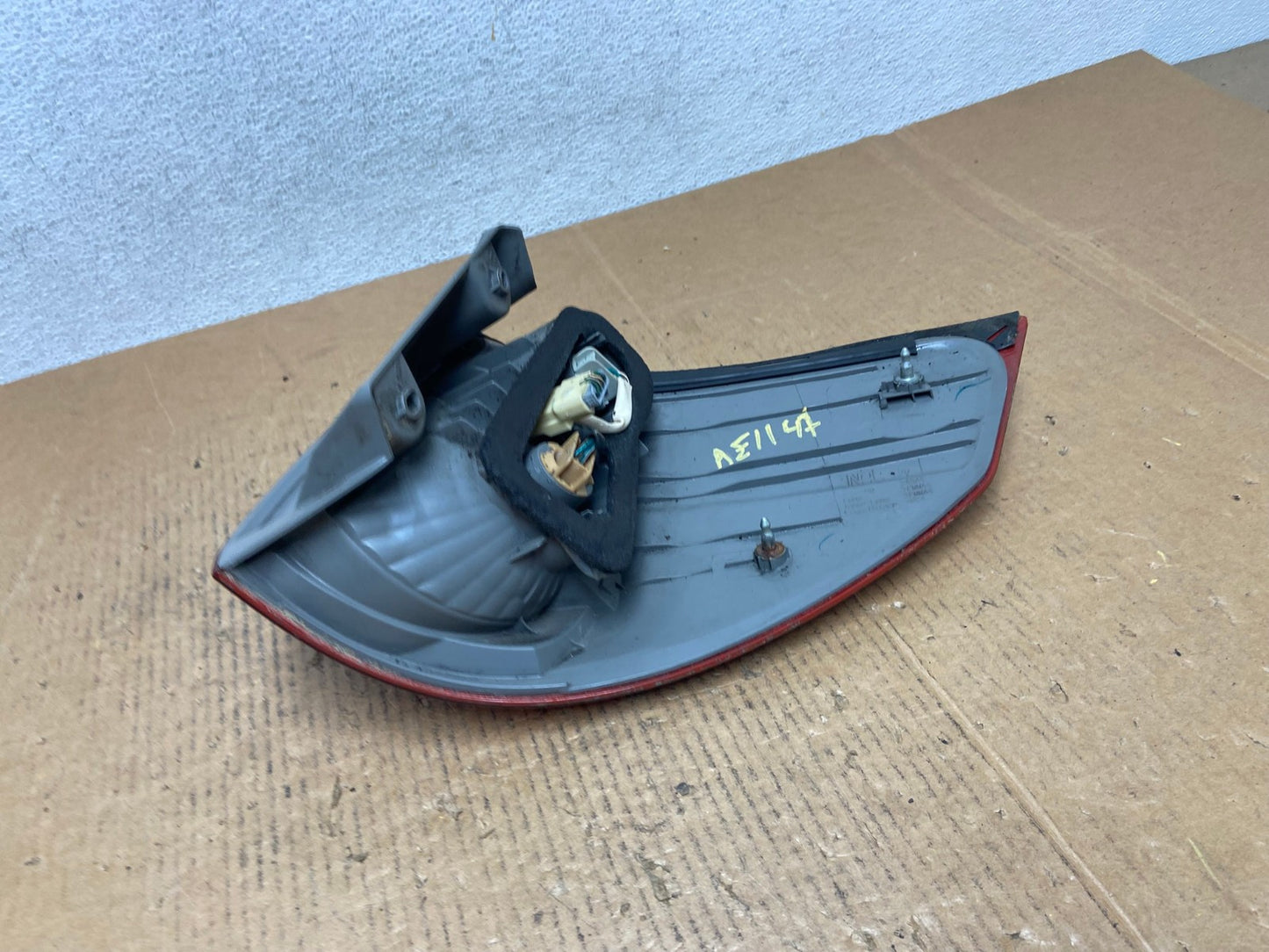2006 to 2010 Toyota Sienna Left Driver LH Side Tail Light AE1147 LK5