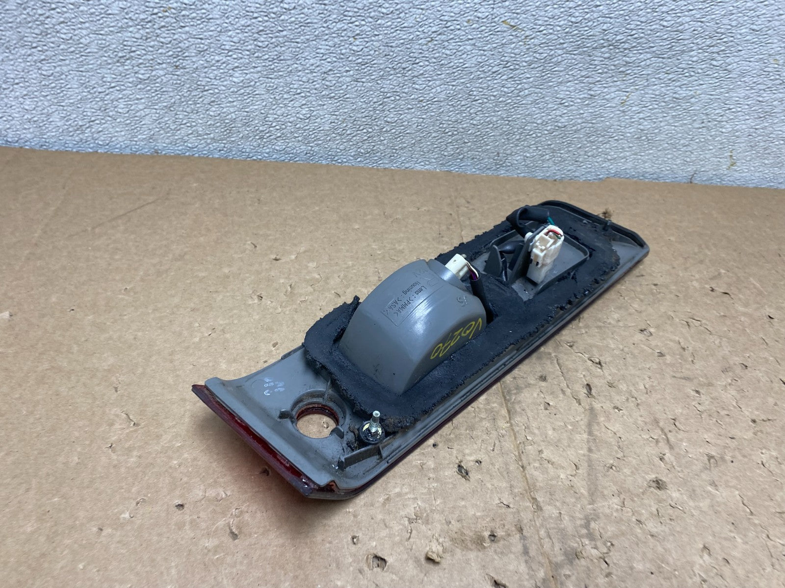 1997 1998 1999 Toyota Camry Tail Light Inner Right Passenger Oem V0270 DW4