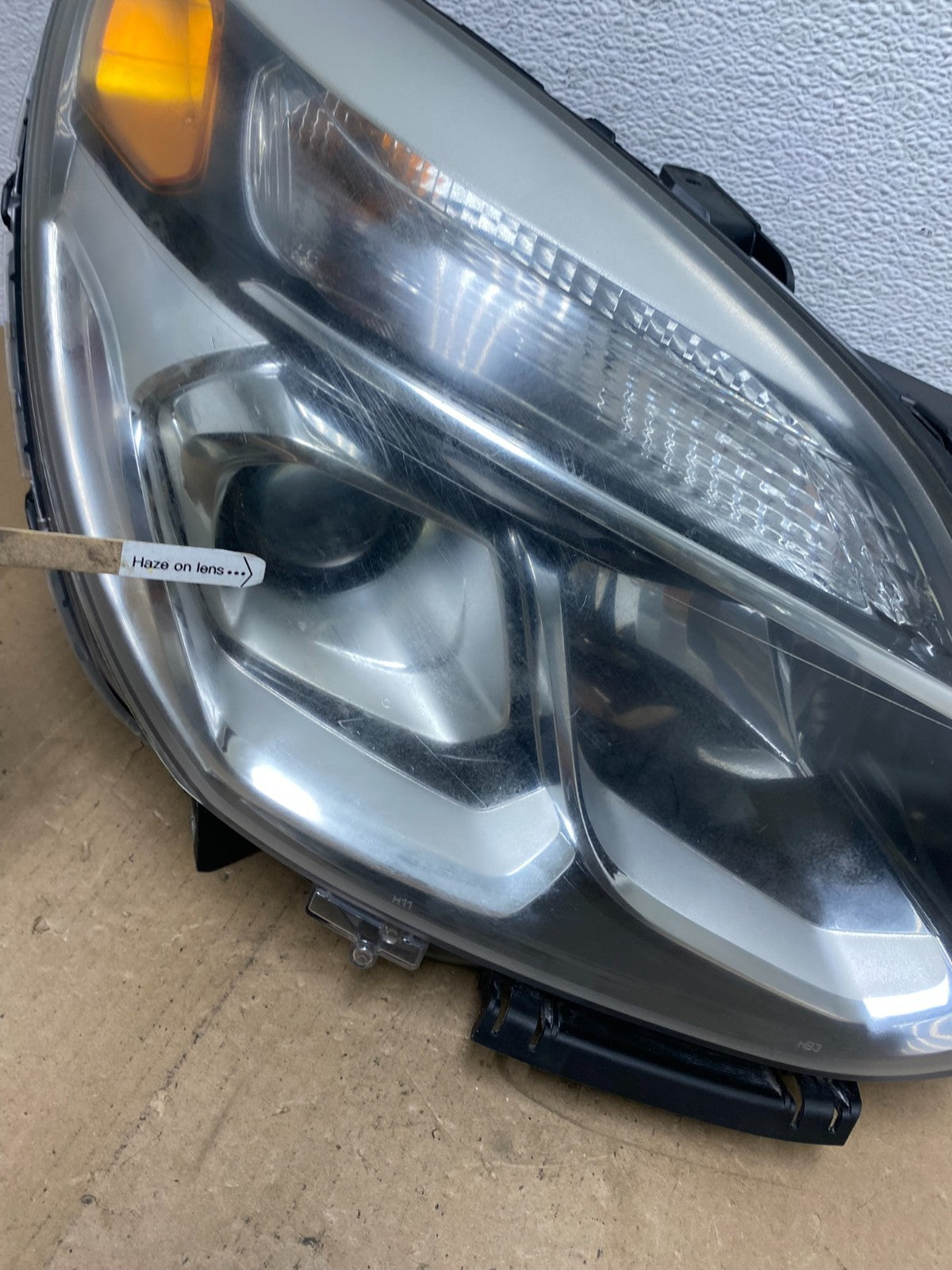2016-2018 Chevrolet Equinox Right Passenger RH Halogen Headlight AC5735 DW4
